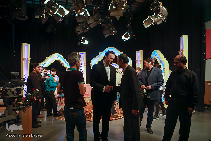 تجلیل از نفرات برتر مسابقات سراسری قرآن در استودیو 25 الوند/ طرح پاییزی «1453» آغاز شد + عکس