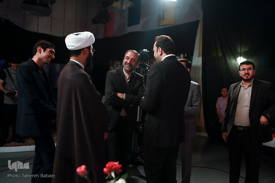 تجلیل از نفرات برتر مسابقات سراسری قرآن در استودیو 25 الوند/ طرح پاییزی «1453» آغاز شد