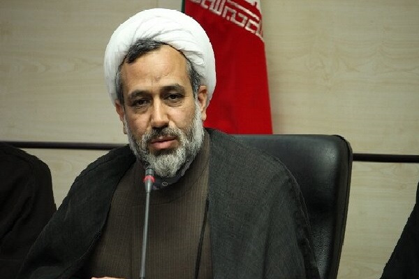 طلب استغفار از خدا و حلالیت از مردم اولین گام زیارت اربعین/ دیگران را آزار ندهیم