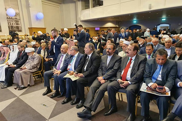 همایش «اسلام در جهان فراگیر» در روسیه/ افراطگرایی؛ بلای اسلام و آیین مسلمانی همایش «اسلام در جهان فراگیر» در روسیه/ افراطگرایی؛ بلای اسلام و آیین مسلمانی