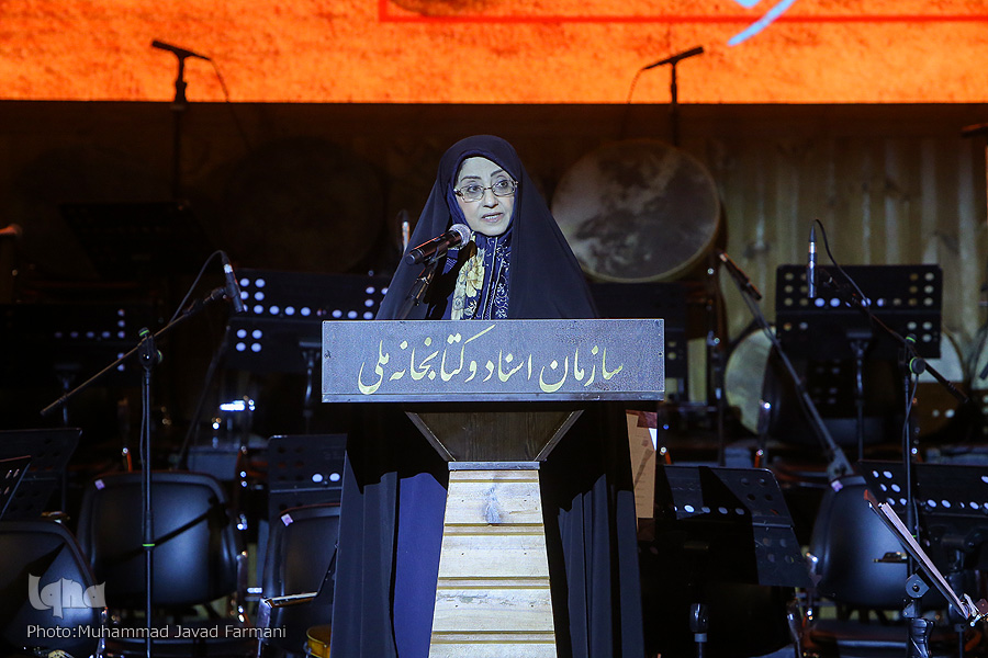 تجلیل از چهل چهره برجسته ادبی و هنری در «چله عشق»