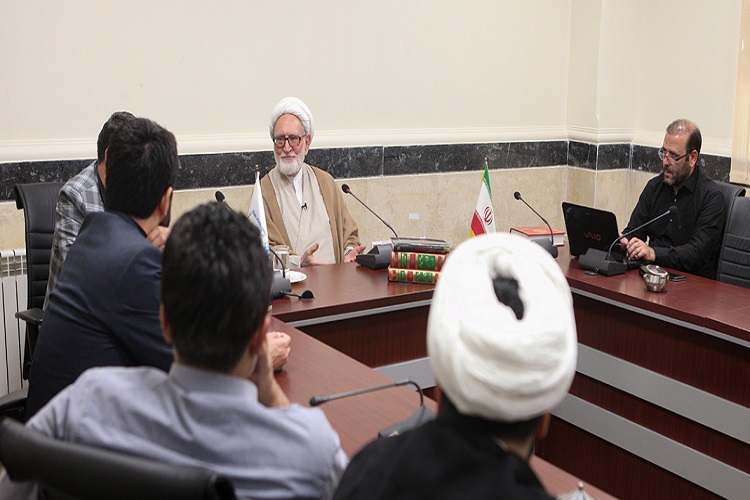 500 منبع در مقتل &laquo;جامع سیدالشهداء(ع)&raquo; استفاده شده است/ آخوند ترمزی نباشیم