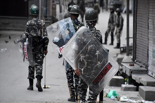 انتقاد 500 اندیشمند از محدودیت‌های دولت هند علیه جامو و کشمیر