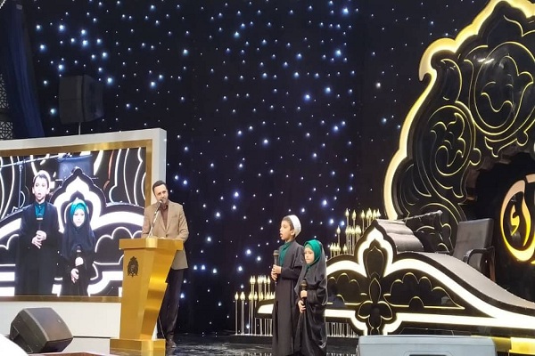 پخش زنده تلویزیونی حاشیه‌ای پررنگ‌تر از متن /  پیشنهاد دعوت از گردشگران خارجی