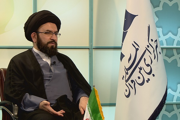 مطالبات شبکه قرآن برای پخش زنده تلویزیونی مسابقات / بیشترین آسیب متوجه شرکت کنندگان است