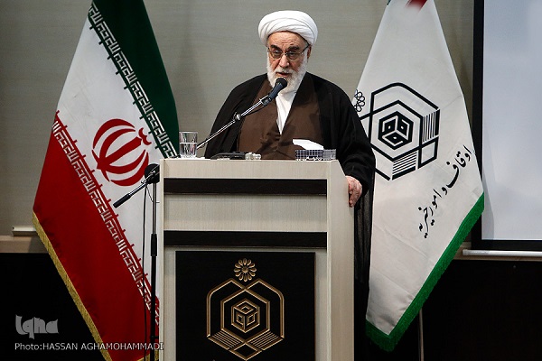 انقلاب اسلامی سنت وقف را احیا کرد/ آوازه حسین(ع) جهانی شده است