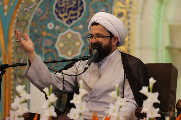 معنای اتحاد تأکید بر مشترکات و اهانت نکردن به مقدسات است