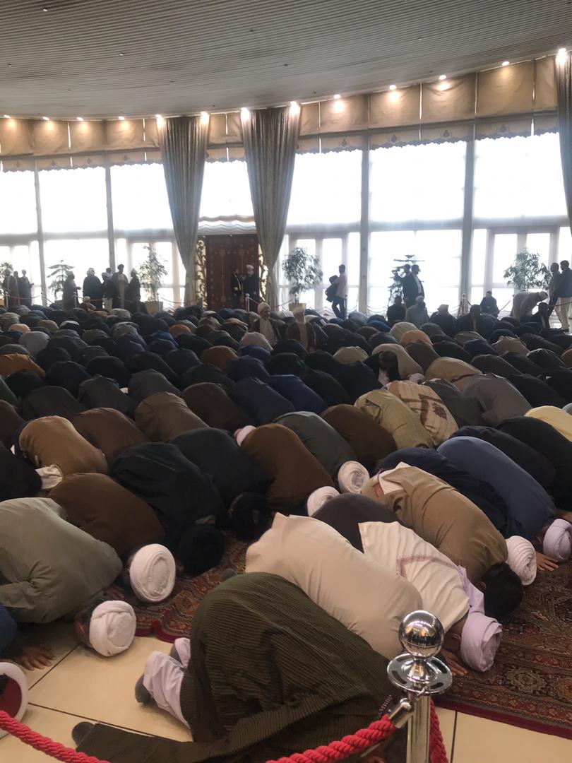 اقامه نماز وحدت به امامت شیخ  فرفور+ عکس