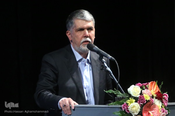 رشد مطالعه کتاب&zwnj;های الکترونیک/ آمار جدیدترین سرانه مطالعه کشور ۱۳ دقیقه