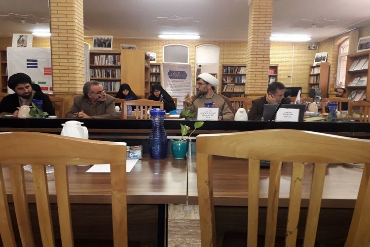 میرزایی: تابوشدن نقد فقها، مهمترین عامل تهمت‌ها به دین است/ ادعاهای عجیب نکونام در مورد دین