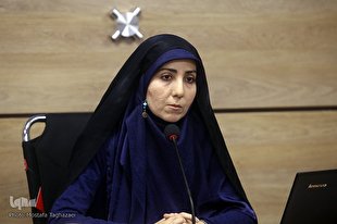 تفسیر تاریخی در خارج از ایران، تک&zwnj;صدا نیست