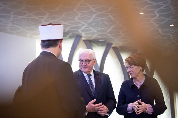 رئیس&zwnj;جمهور آلمان در مسجد بنزبرگ/ تأکید بر همزیستی ادیان