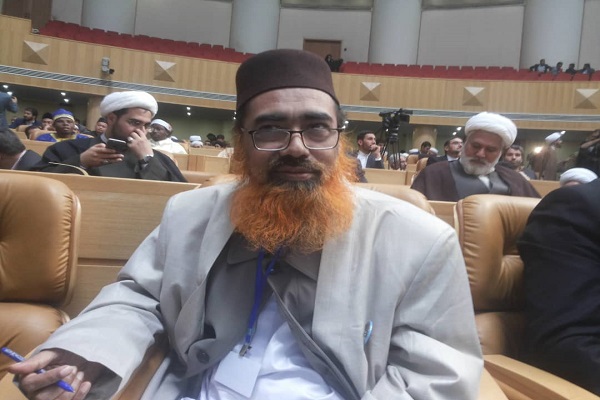 جهان اسلام به رهبری یک جمهوری اسلامی قدرتمند نیاز دارد