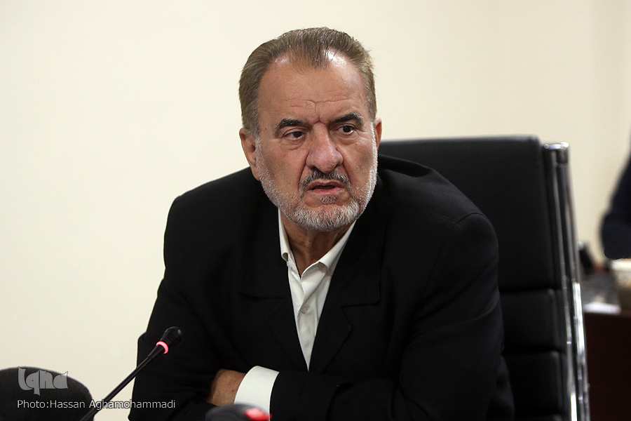 استفاده از ظرفیت بقاع برای شکل&zwnj;گیری نهضت قرآنی / تعیین تکلیف بنیاد مسابقات در آینده / نقد گذشته مسابقات و تأکید بر شفاف سازی