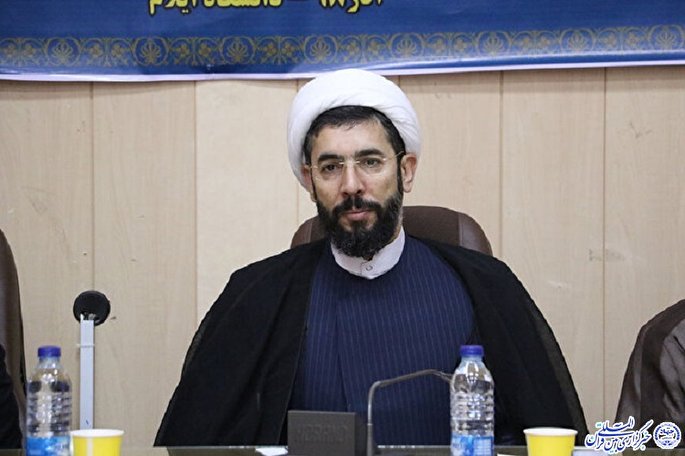 بار مسئولیت حوزه معارف در دانشگاه‌ها سنگین است