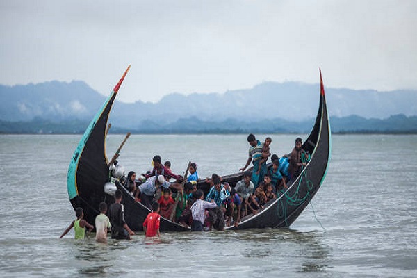 توقیف قایق پناهجویان روهینگیا در آب‌های ساحلی میانمار