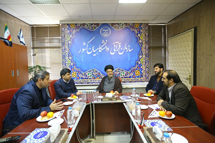 ایکنا باید برای همه مخاطبان با رویکرد قرآن برنامه داشته باشد