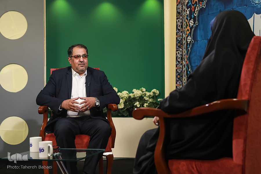 کتاب را در رادیو تبلیغ می&zwnj;کنیم/ رمان&zwnj;های عامه&zwnj;پسند به دغدغه ذهنی مخاطبان می&zwnj;پردازد