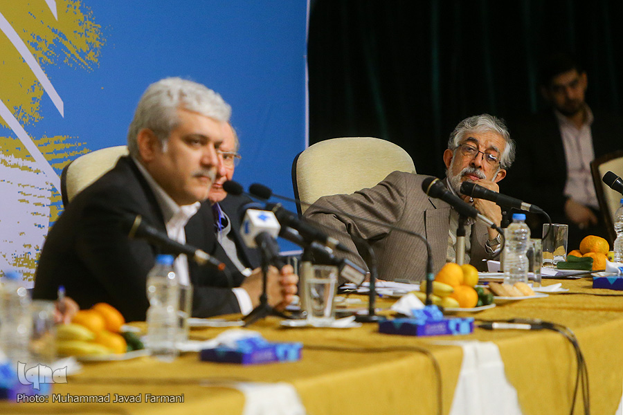 دیوار کشیدن دور دانشگاه دردی را درمان نمی‌کند/ علوم انسانی باید مشکلات مردم را حل کند