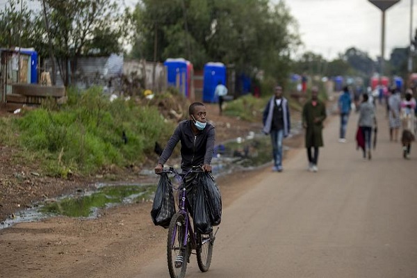 تشییع آنلاین در اسپانیا، آزمایش روی آفریقاییها و قرنطینه 91 کشور تشییع آنلاین در اسپانیا، آزمایش روی آفریقاییها و قرنطینه 91 کشور