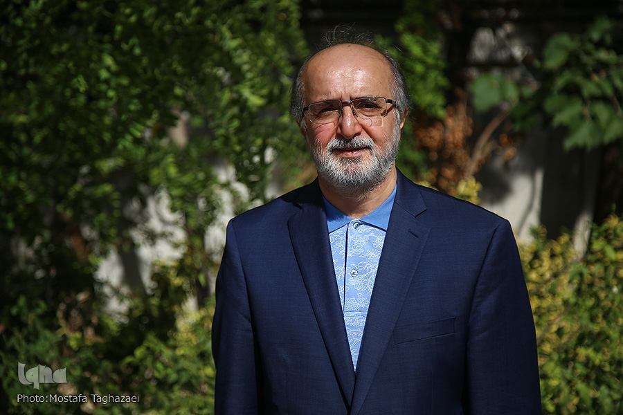 حیدر مستخدمین حسینی کارشناس اقتصادی