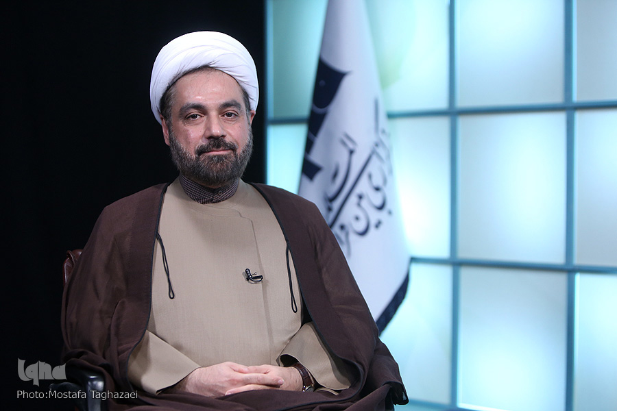 محمد جواد محقق نیا رئیس انجمن اقتصاد اسلامی حوزه محمد جواد محقق نیا رئیس انجمن اقتصاد اسلامی حوزه