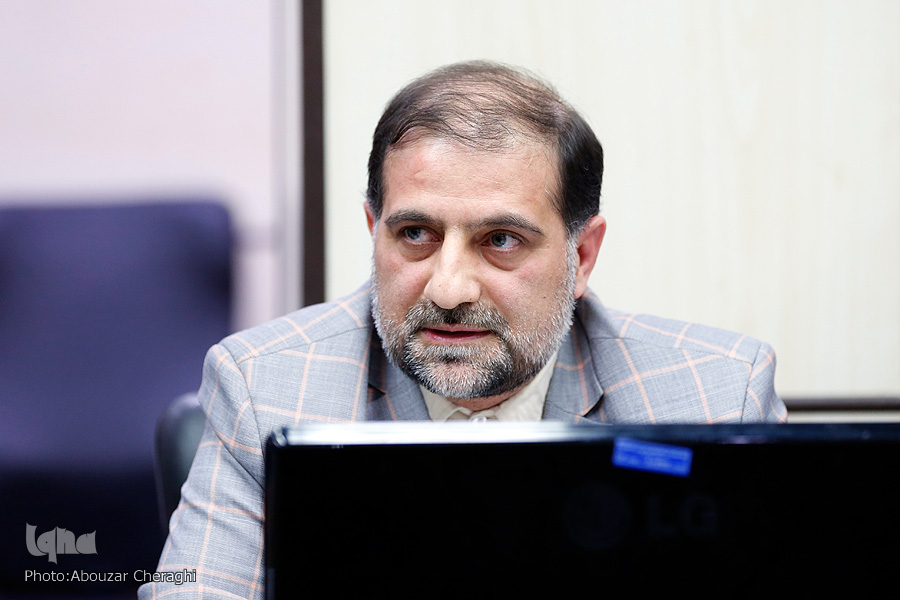 فضای معنا و مفهوم آیات در حفظ راحت و ماندگارتر قرآن