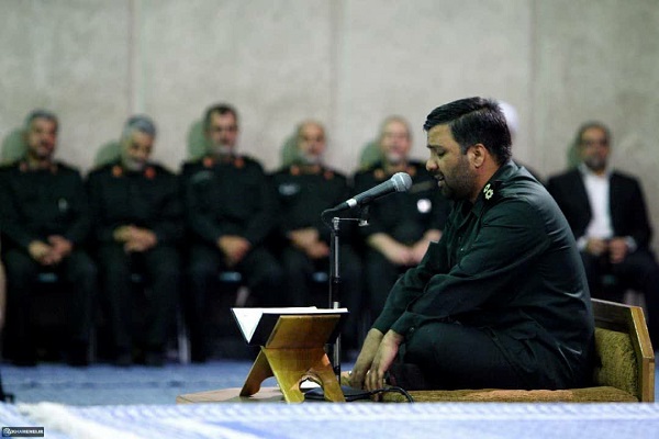 خشوع سردار دل&zwnj;ها در زمان استماع تلاوت قرآن