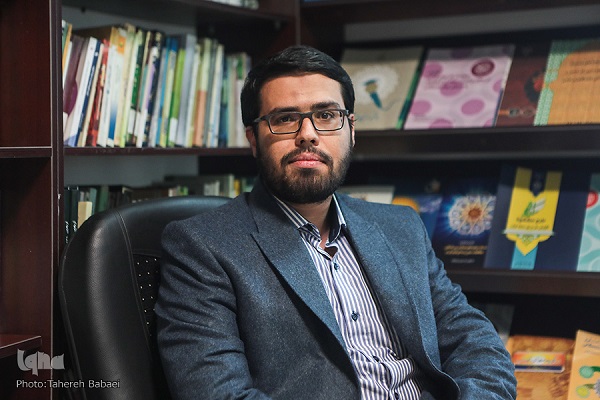 گزارش مشتمل بر مصاحبه ////افق&zwnj;های جدید با کاربست دانش&zwnj;های نوین گشوده می&zwnj;شود/عدم تسلط اساتید به موضوعات جدید و مقاومت&zwnj;های بی&zwnj;اساس/آینده رشته علوم قرآن و حدیث چگونه است