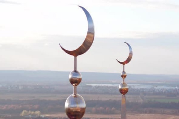 نگاهی به معماری عجیب یکی از بزرگترین مساجد روسیه+ فیلم