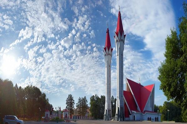 نگاهی به معماری عجیب یکی از بزرگترین مساجد روسیه+ فیلم