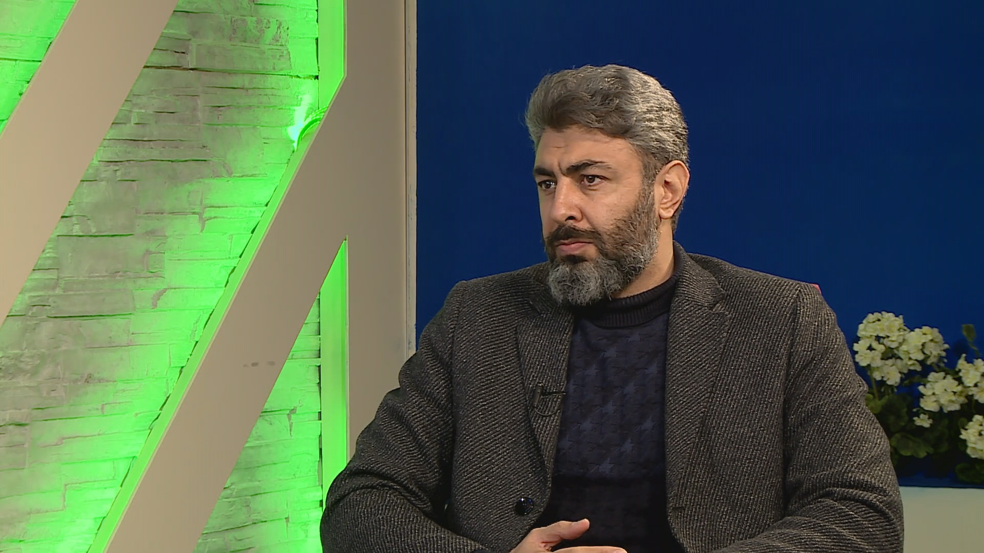 موفقیت &laquo;خانه امن&raquo; برایم قابل پیش&zwnj;بینی نبود / فیلمسازی درباره حاج قاسم را با تعجیل بی&zwnj;&zwnj;کیفیت نکنیم