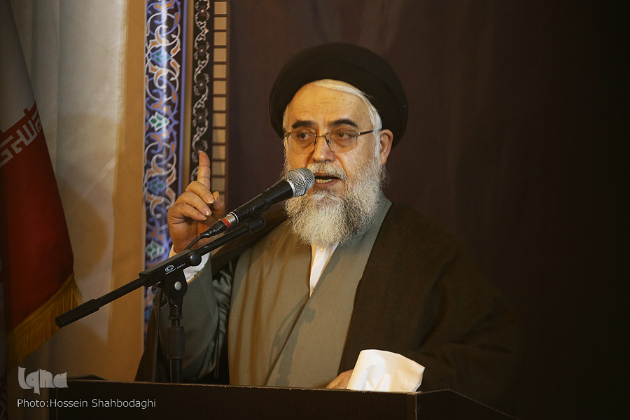 آیت‌الله رفسنجانی به فقه اعتدالی اعتقاد داشت