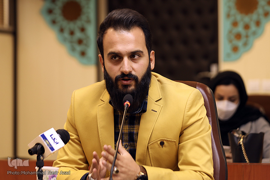 راهی که با حججی آغاز شد با شهید سلیمانی ادامه یافت راهی که با حججی آغاز شد با شهید سلیمانی ادامه یافت