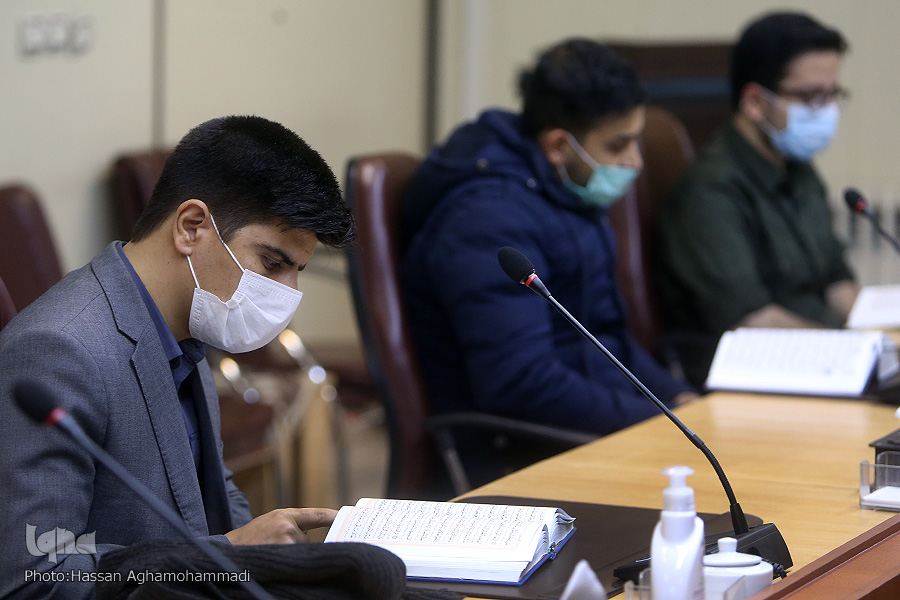 تلاوت پرشور قاریان در جلسه هفتگی ایکنا/ اهمیت تقلید صحیح در حُسن قرائت