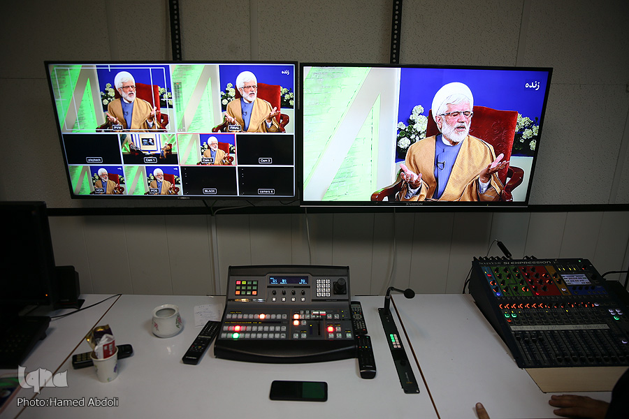 همت قرآنی آیتالله خزعلی(ره) در دوران ستمشاهی / نقش بانویی که همچون «اسماء بنت عمیس» یاور همسر مجاهدش بود همت قرآنی آیتالله خزعلی(ره) در دوران ستمشاهی / نقش بانویی که همچون «اسماء بنت عمیس» یاور همسر مجاهدش بود