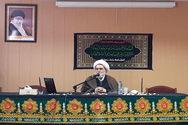 ارسال/ حضرت فاطمه(س) صراط مستقیم است