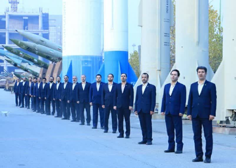 تهیه اثر بینالمللی گروه محمدرسولالله(ص) در وصف شهید سلیمانی + عکس تهیه اثر بینالمللی گروه محمدرسولالله(ص) در وصف شهید سلیمانی + عکس