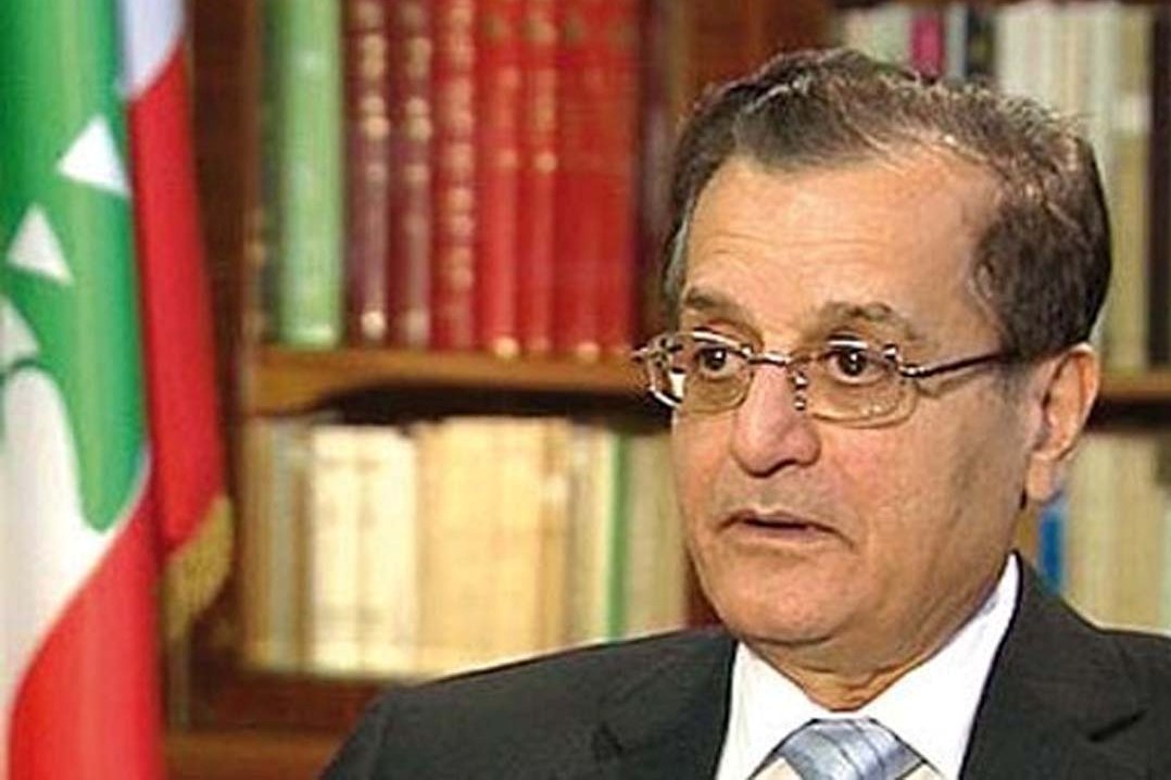 عدنان منصور