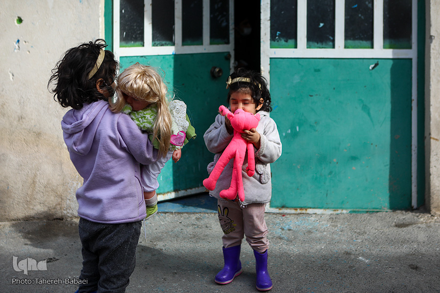 شیرینی هم&zwnj;نمک در حسینیه&zwnj;ای پر از عروسک