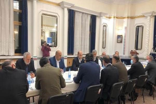دیدار هیئتی از حماس و جهاد اسلامی با دیپلماتهای ایرانی در مسکو