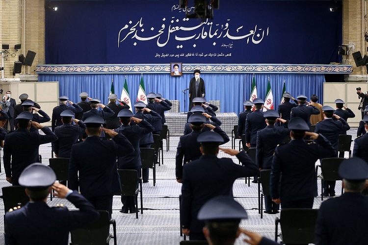 دیدار فرماندهان و کارکنان نیروی هوایی ارتش با فرمانده کل قوا