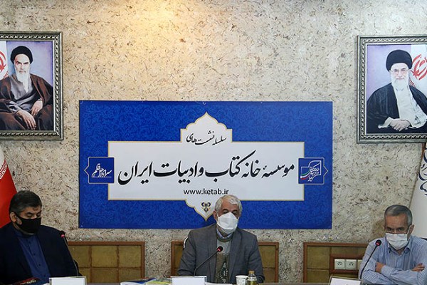 بی&zwnj;توجهی به دستاوردهای کشور جفا به انقلاب است