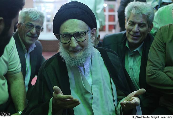 کرسی مباحث مواعظ آیت‌الله ضیاءآبادی چراغ راه اهل معنویت بود