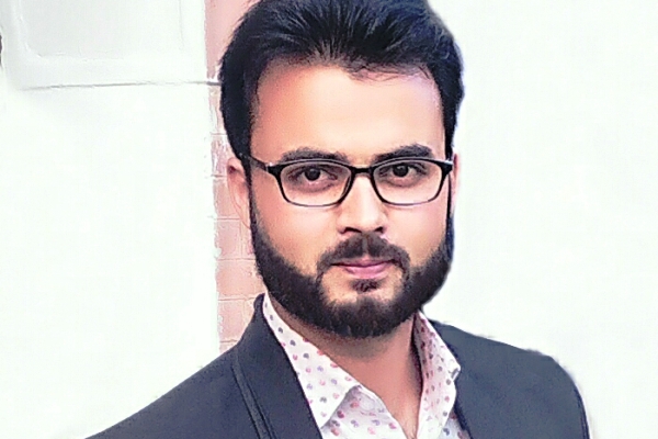 راز گرایش امام خمینی به ادبیات از نگاه یک جوان هندی