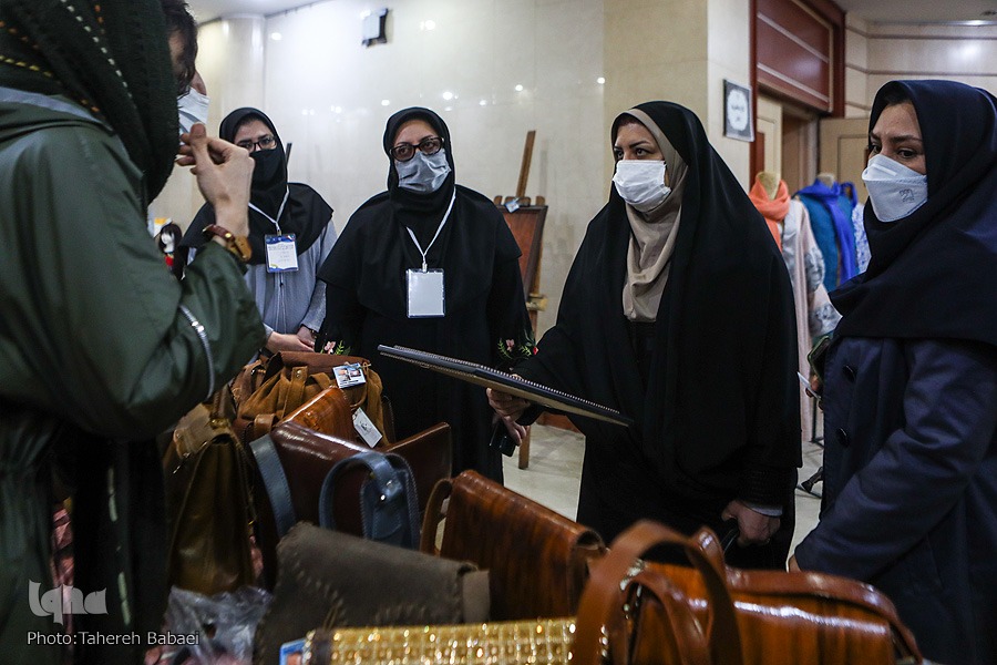 هنرنمایی زنان پیشروی الگوی نوین توسعه مشاغل خانگی در پژوهشکده فرهنگ جهاد دانشگاهی هنرنمایی زنان پیشروی الگوی نوین توسعه مشاغل خانگی در پژوهشکده فرهنگ جهاد دانشگاهی