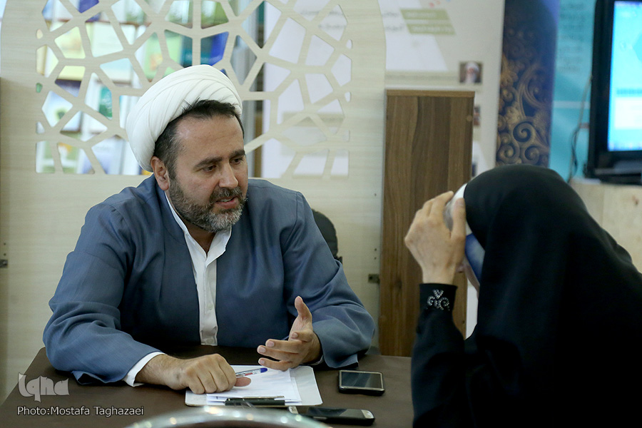 نصیر عابدینی 