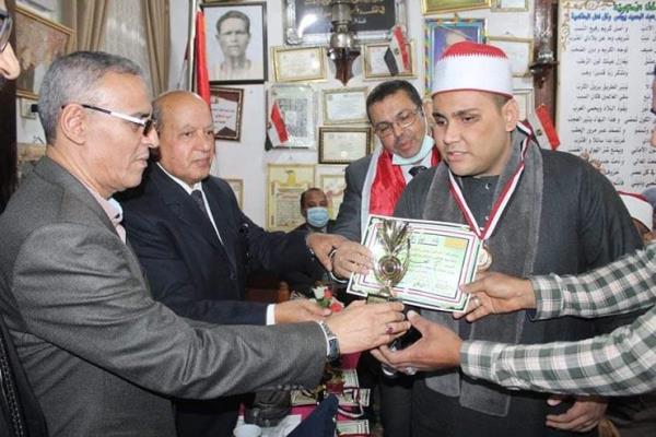 حافظ نابینای مصری که در 6 سالگی حافظ قرآن شد + عکس