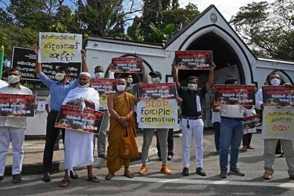 گزارش دیدبان حقوق بشر از تداوم سوزاندن اجساد قربانیان کرونا در سریلانکا