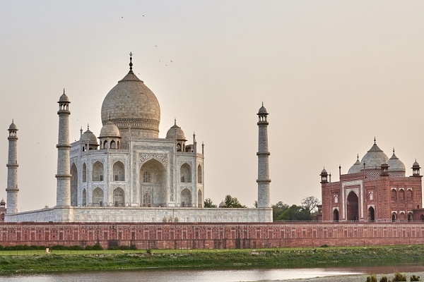 آماده// «تاج محل»؛ نماد همزیستی مسالمت آمیز شیعه و سنی / گزارش